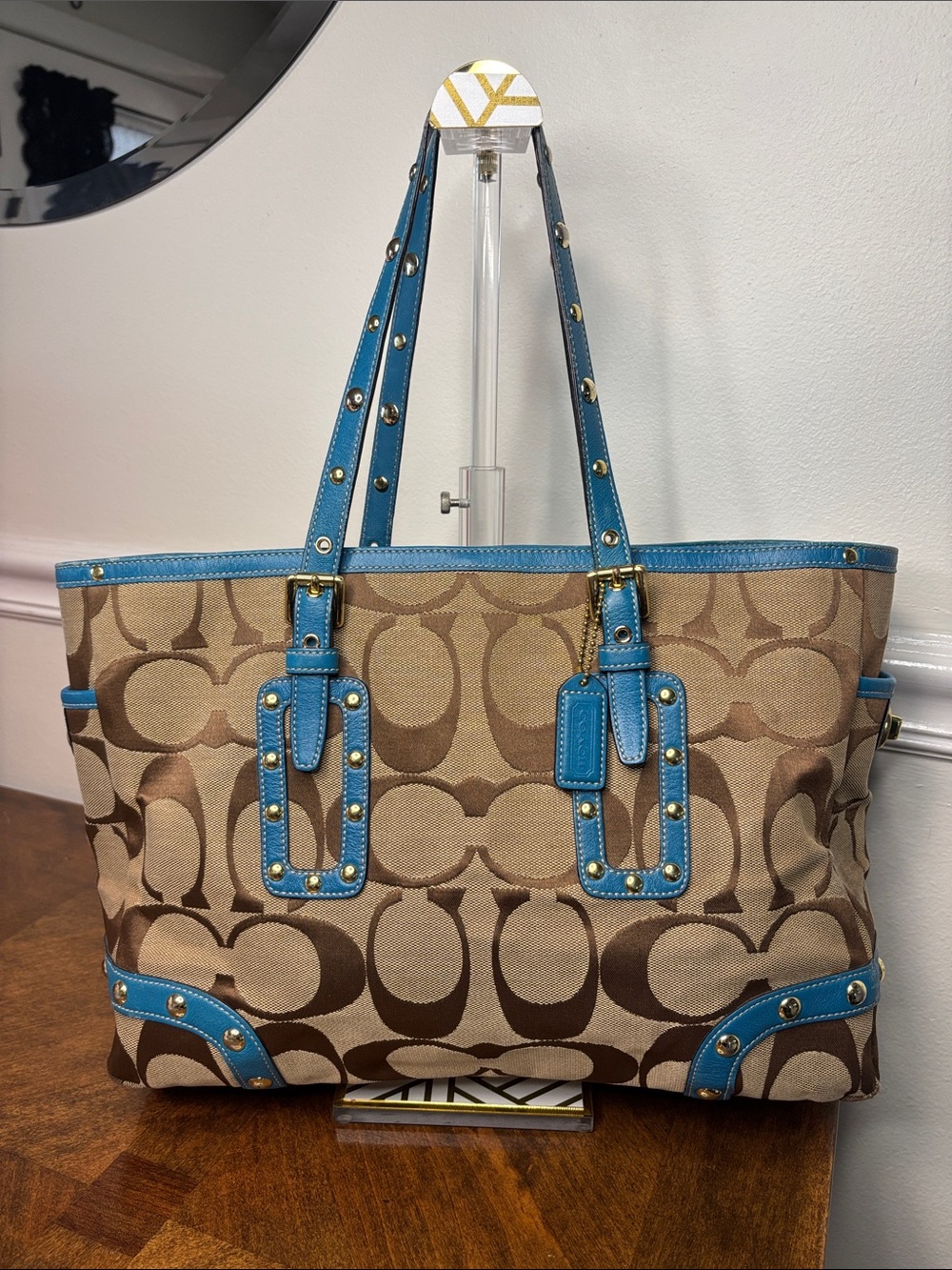2004 COACH COLLECTION (ISO) - Picture 8 of 16